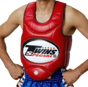 SKYDD - Kampväst/Magplattor - Thaiboxning - Twins Thai väst, Röd
